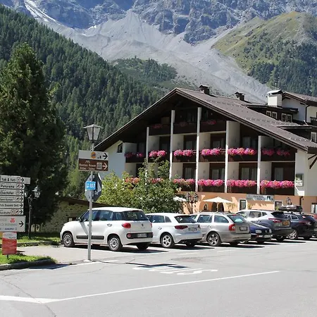 Alpina Mountain Resort-2